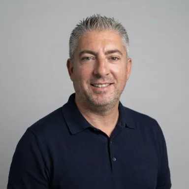 Michel Mivelaz, formateur à l'IA pour indépendants et PME en Suisse romande